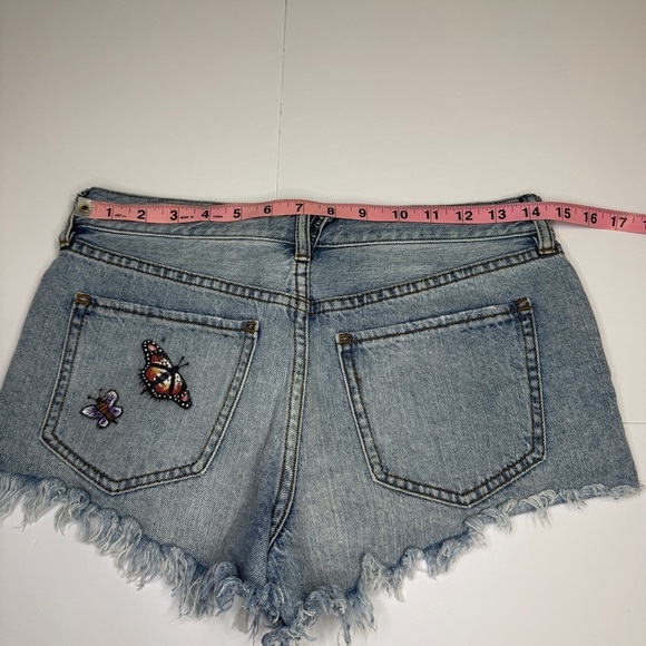 We The Free Butterfly Embroidered Denim Cutoff Shorts Size 26 - Picture 11 of 12